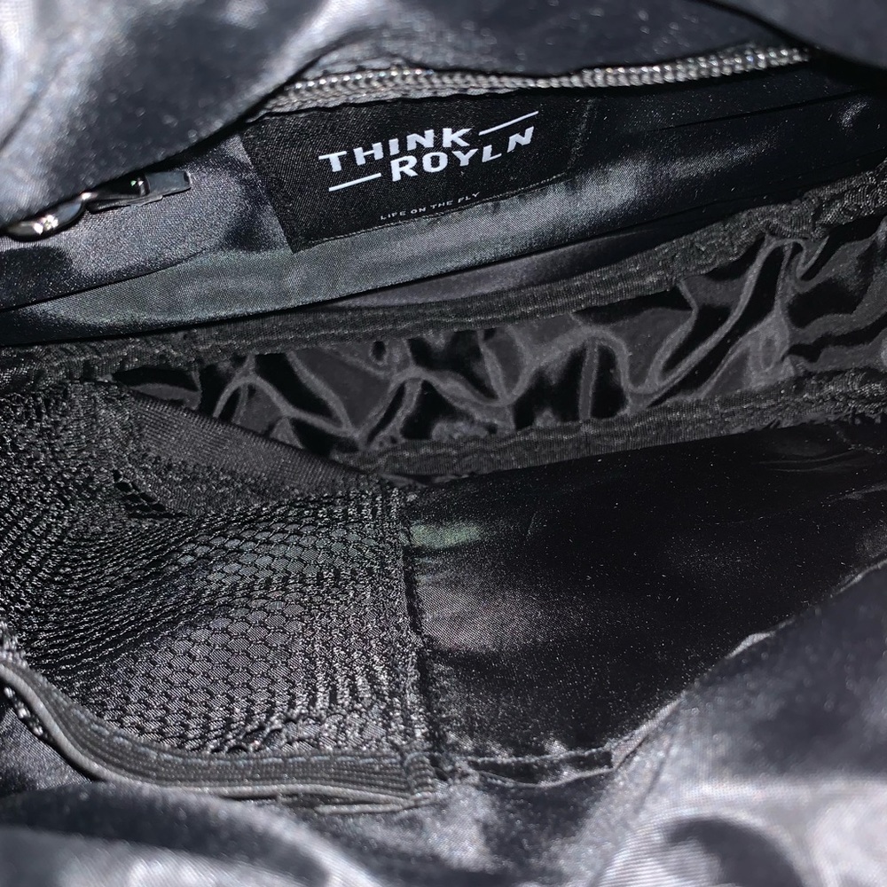 Think Royln The Nordic Crossbody Bag-Size L NWT - Picture 8 of 11
